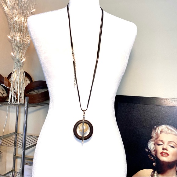 Framed  Pearl in wooden and silver Circulars Necklace triple - Picture 6 of 8